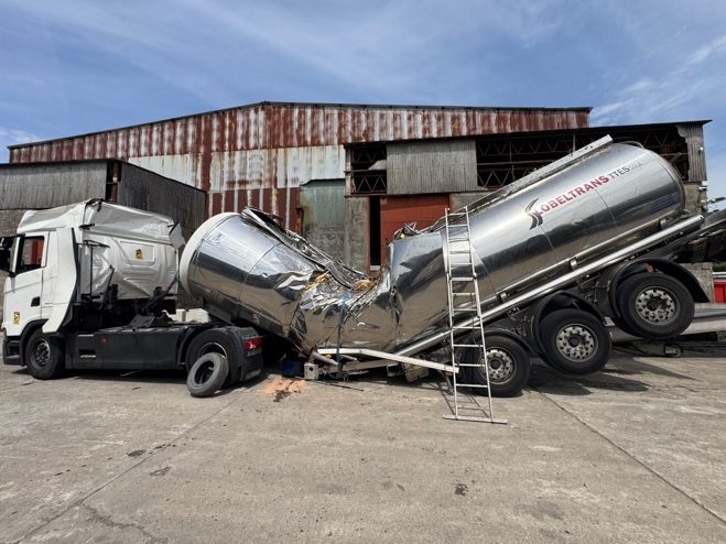Accident de la circulation avec une citerne contenant du glucose.